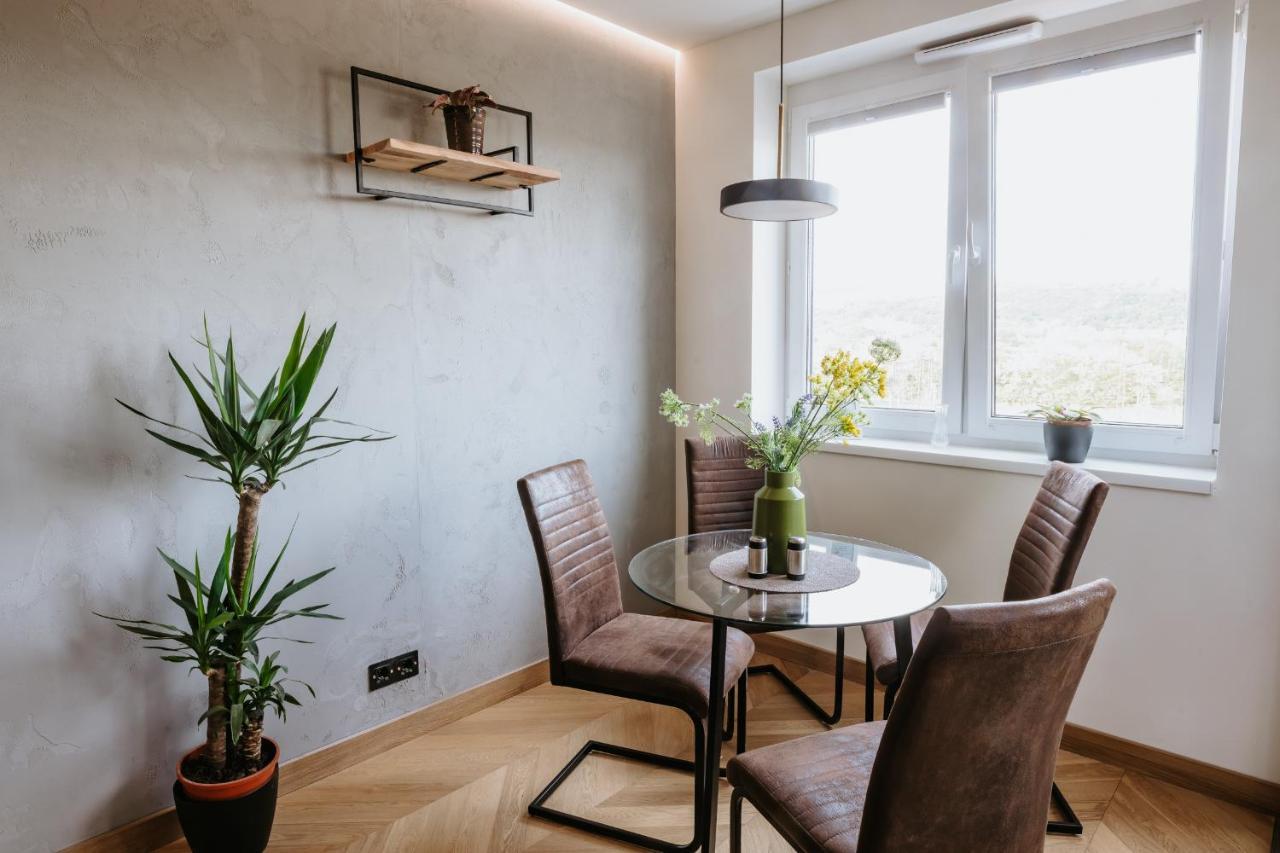Minimalist Design Penthouse - Kosice Old Town Apartment Exterior photo